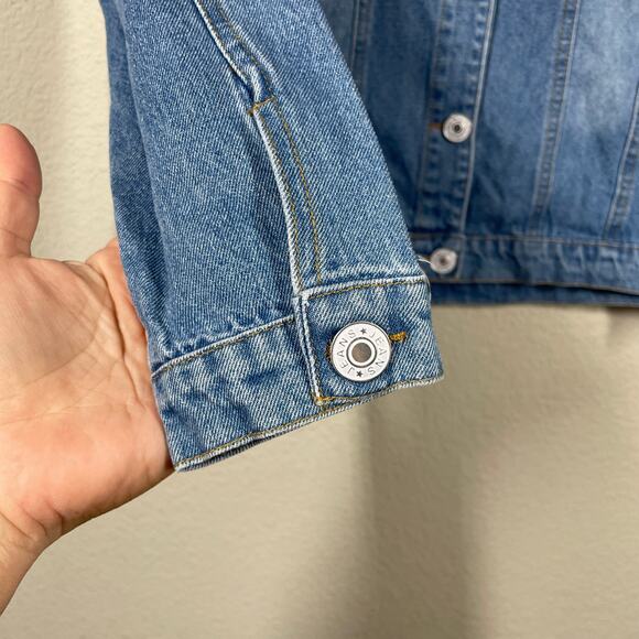 C+D+M Collection Womens Medium Esley Light Wash Denim Jacket Blue Button Up - Picture 5 of 8